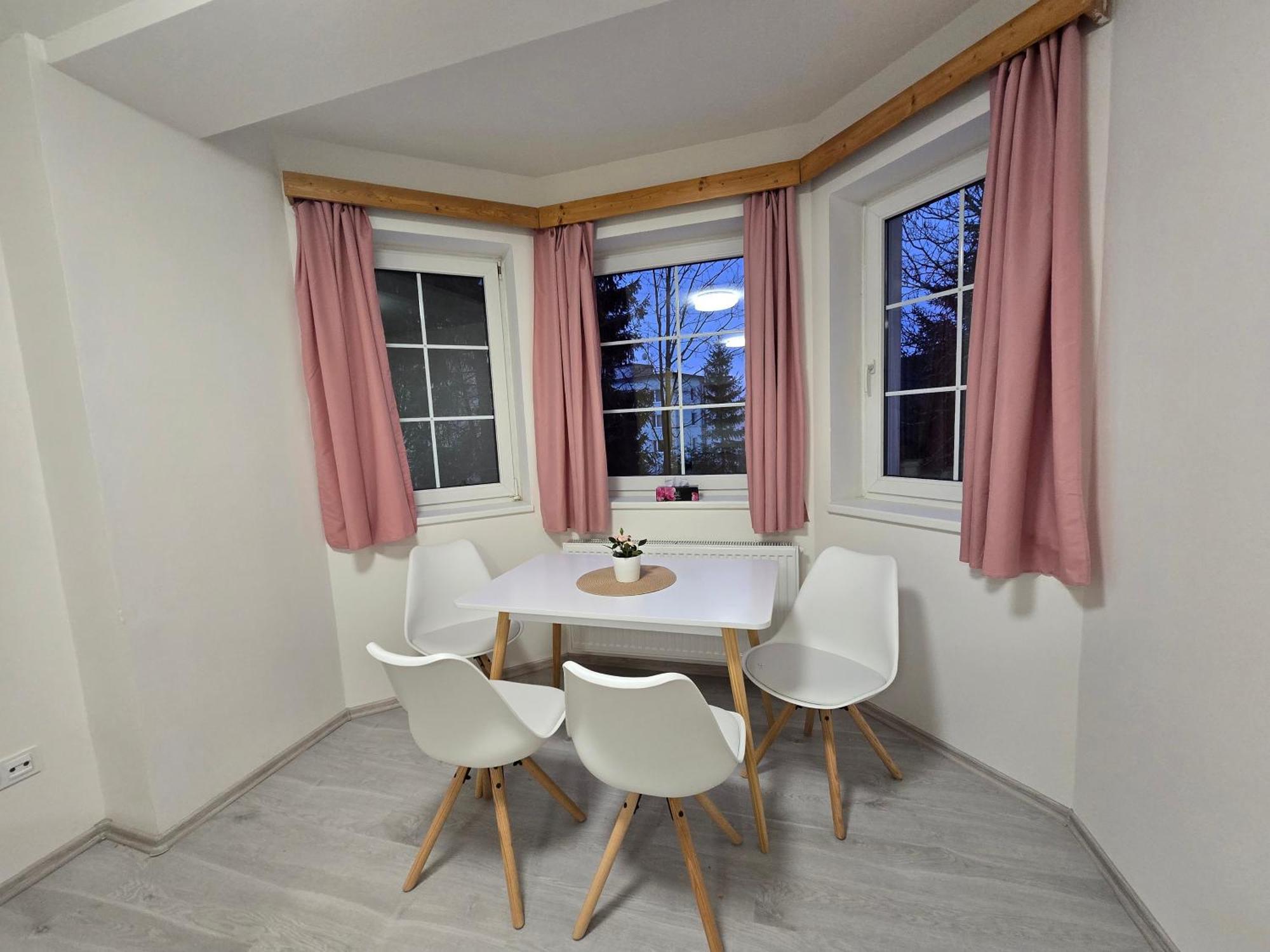 Apartmany Almond Гаррахов Экстерьер фото